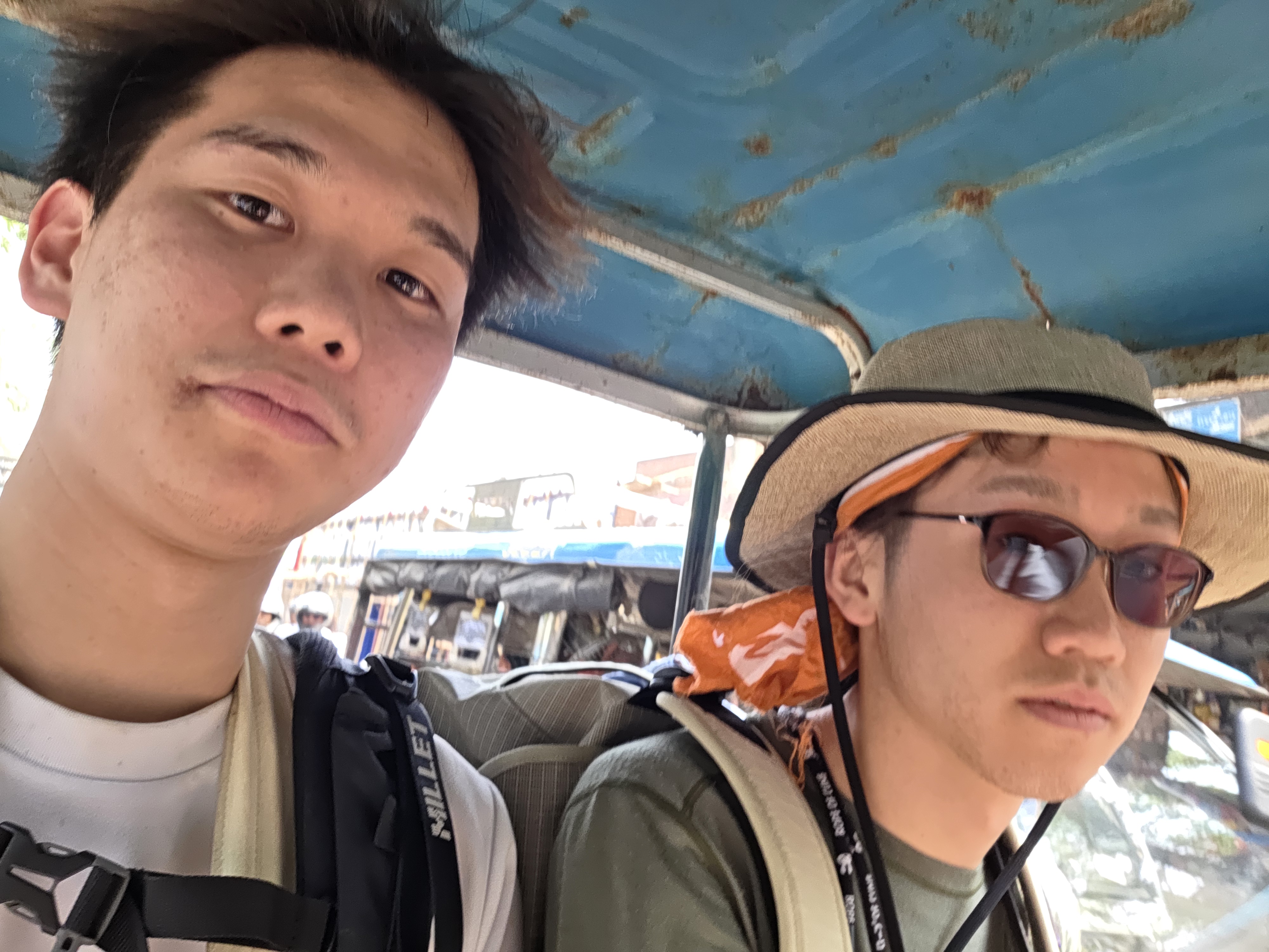 オートリキシャの車内で撮った自撮り