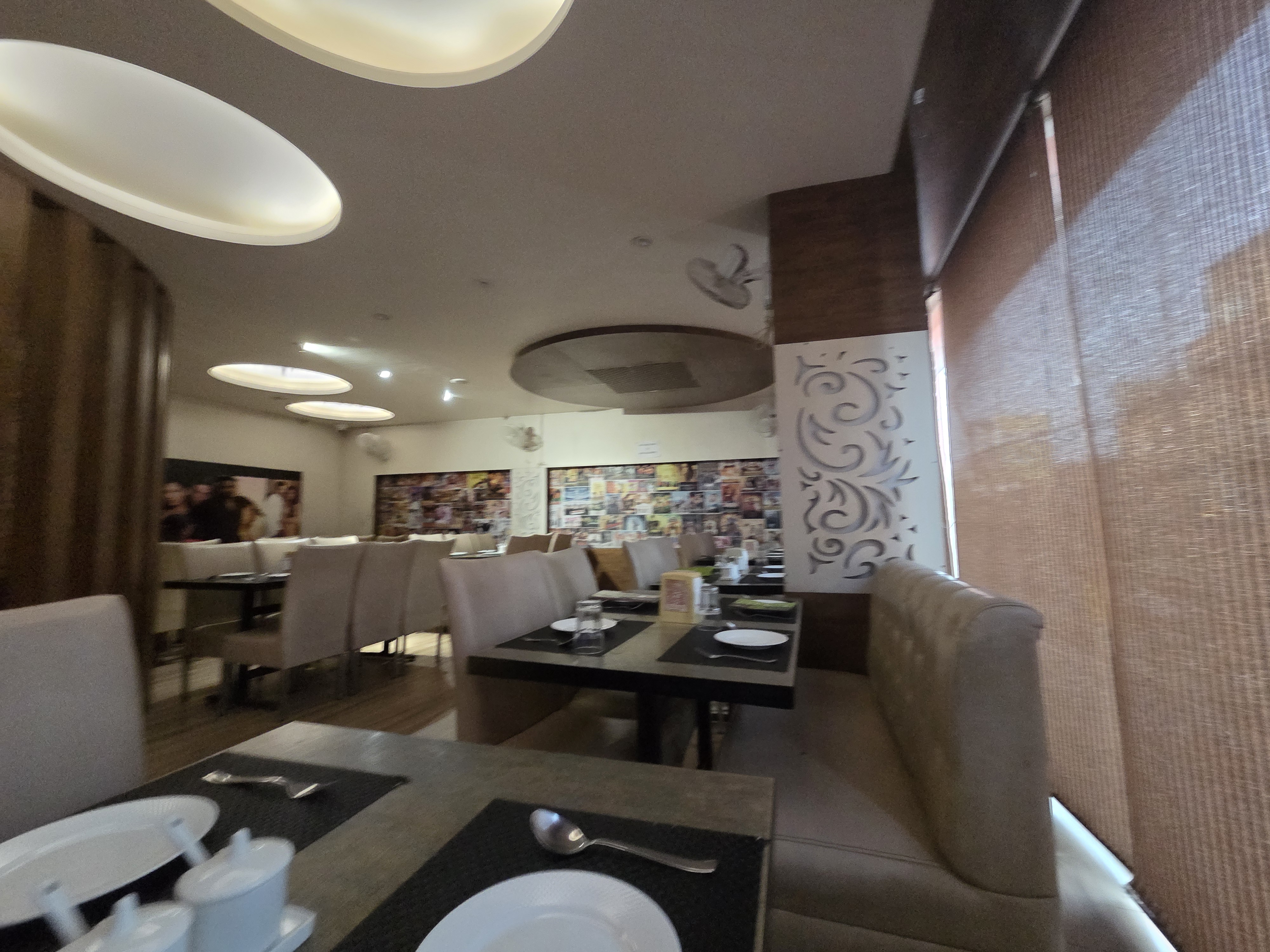The Spice Affairの落ち着いた店内